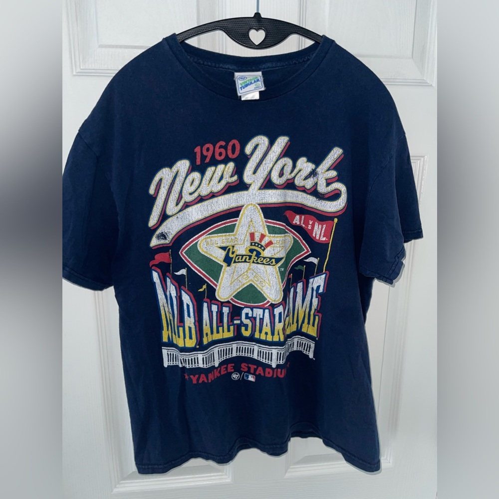Men’s Vintage New York Yankees T-Shirt, Navy, Size  Large